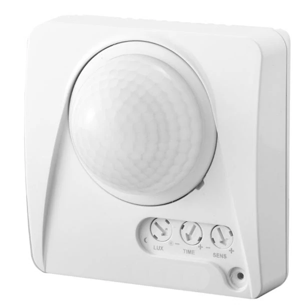 Universální pohybové čidlo se třemi senzory